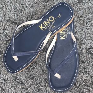 Kino dark blue sandals